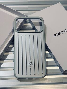 RIMOWA iPhone 17 Pro Max Silver Phone Case